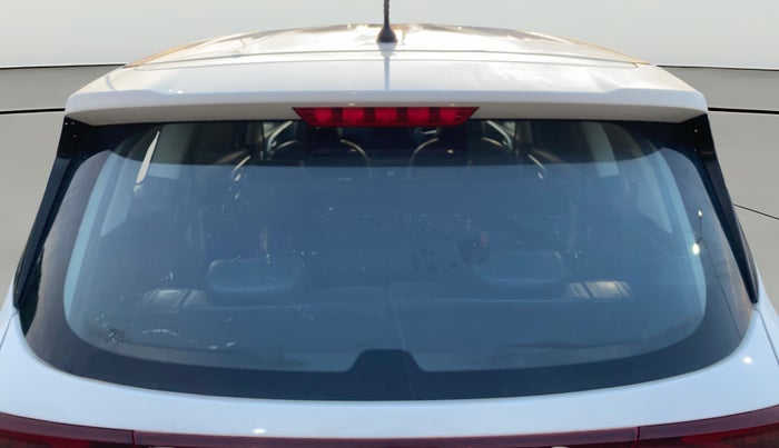 2024 KIA CARENS PREMIUM 1.5 PETROL 7 STR, Petrol, Manual, 20,724 km, Rear Windshield