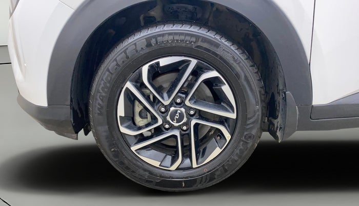 2022 KIA CARENS PRESTIGE PLUS 1.5 DIESEL 7 STR, Diesel, Manual, 40,230 km, Left Front Wheel