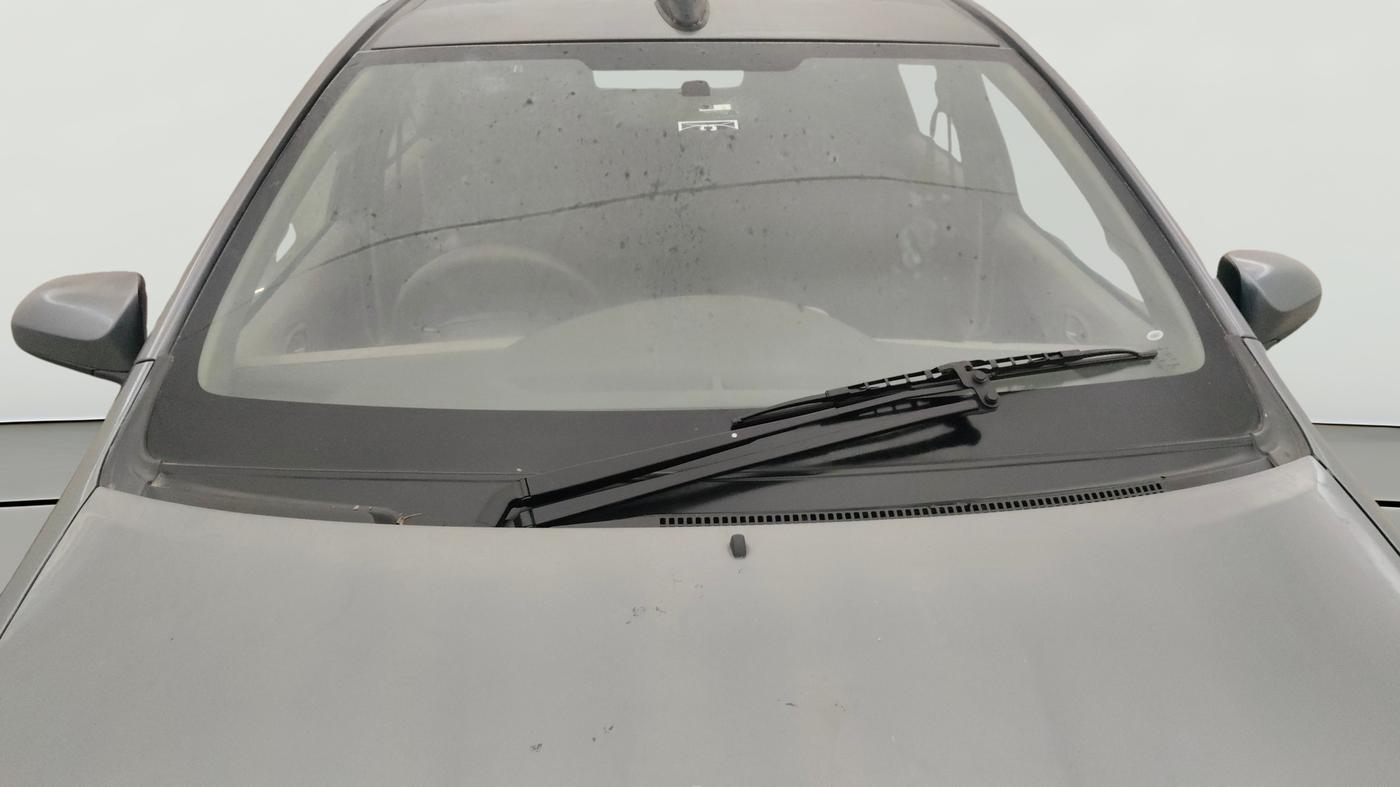 2013 Toyota Etios Liva G, Petrol, Manual, 65,995 km, Front Windshield