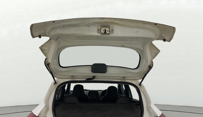 2017 Renault Kwid 1.0 RXT 02 Anniversary Edition, Petrol, Manual, 37,810 km, Boot Door Open