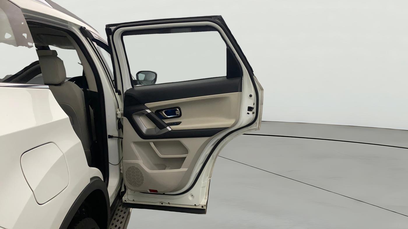 2021 Tata Safari XZ PLUS, Diesel, Manual, 68,881 km, RHS Rear Door