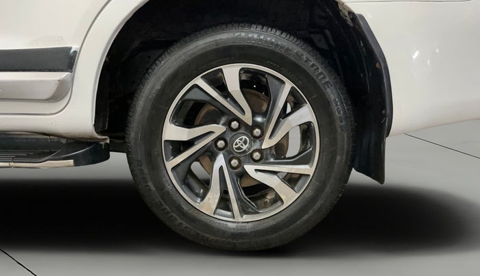 2022 Toyota Innova Crysta 2.7 GX AT 7 STR, Petrol, Automatic, 37,081 km, Left Rear Wheel