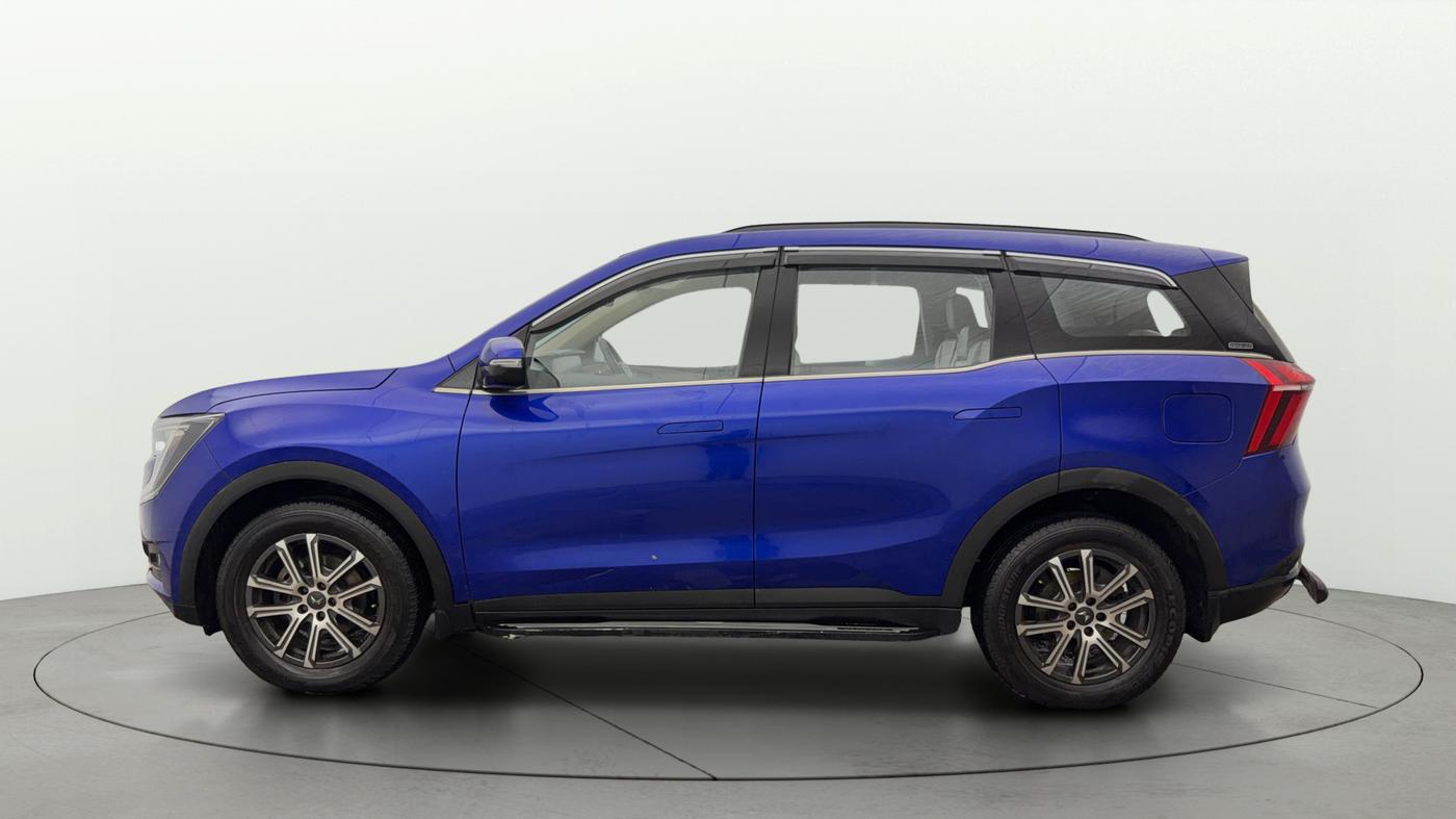 2023 Mahindra XUV700 AX 7 P MT 7 STR, Petrol, Manual, 60,592 km, Left Side