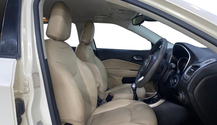 2017 Jeep Compass LONGITUDE (O) 2.0 DIESEL, Diesel, Manual, 70,504 km, Right Side Front Door Cabin