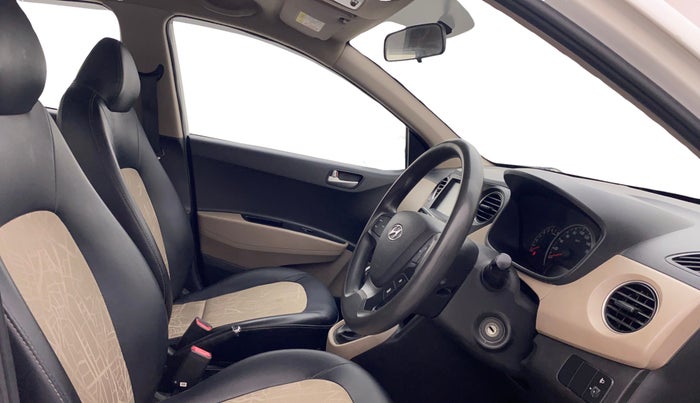 2019 Hyundai Grand i10 SPORTZ AT 1.2 KAPPA VTVT, Petrol, Automatic, 64,035 km, Right Side Front Door Cabin