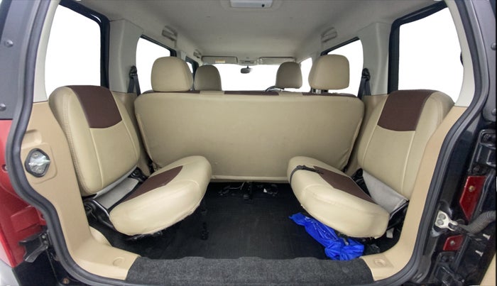 2017 Mahindra TUV300 T8, Diesel, Manual, 54,026 km, Third Seat Row ( optional )