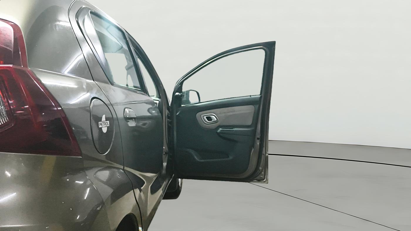 2020 Datsun Redi Go T(O) 1.0 AMT, Petrol, Automatic, 29,502 km, RHS Front Door