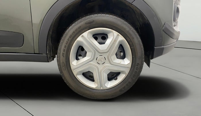 2021 Tata NEXON XM SUNROOF PETROL, Petrol, Manual, 43,865 km, Right Front Wheel