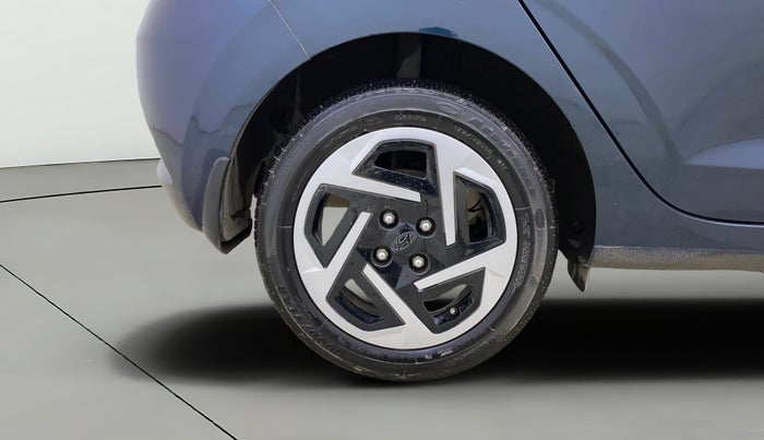 2023 Hyundai GRAND I10 NIOS SPORTZ AMT 1.2 KAPPA VTVT, Petrol, Automatic, 5,875 km, Right Rear Wheel