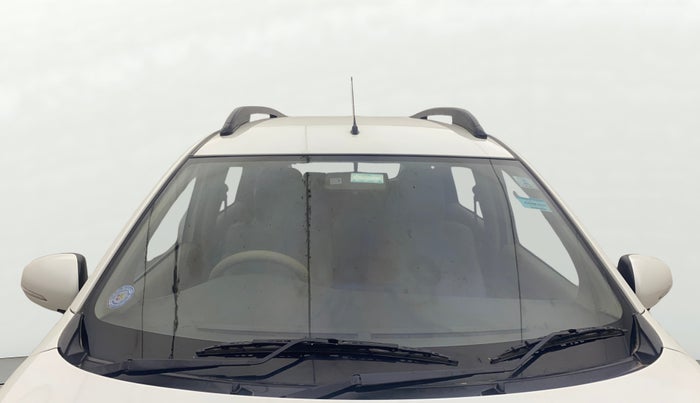 2022 Maruti Ertiga VXI CNG, CNG, Manual, 30,540 km, Front Windshield