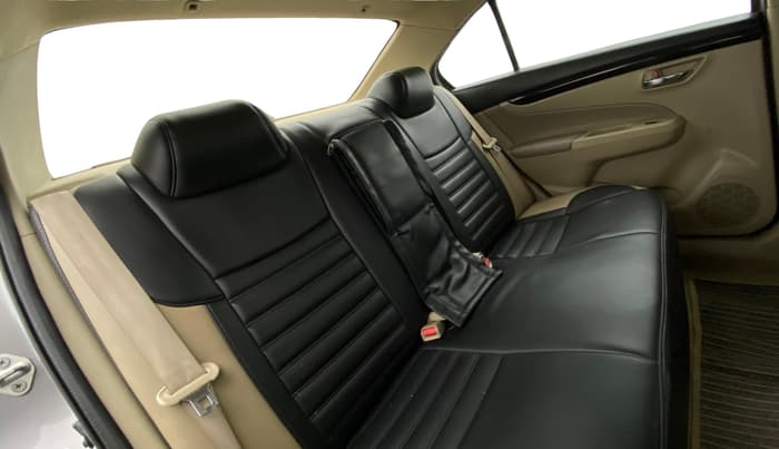 2017 Maruti Ciaz ZETA DIESEL 1.3, Diesel, Manual, 78,242 km, Right Side Rear Door Cabin