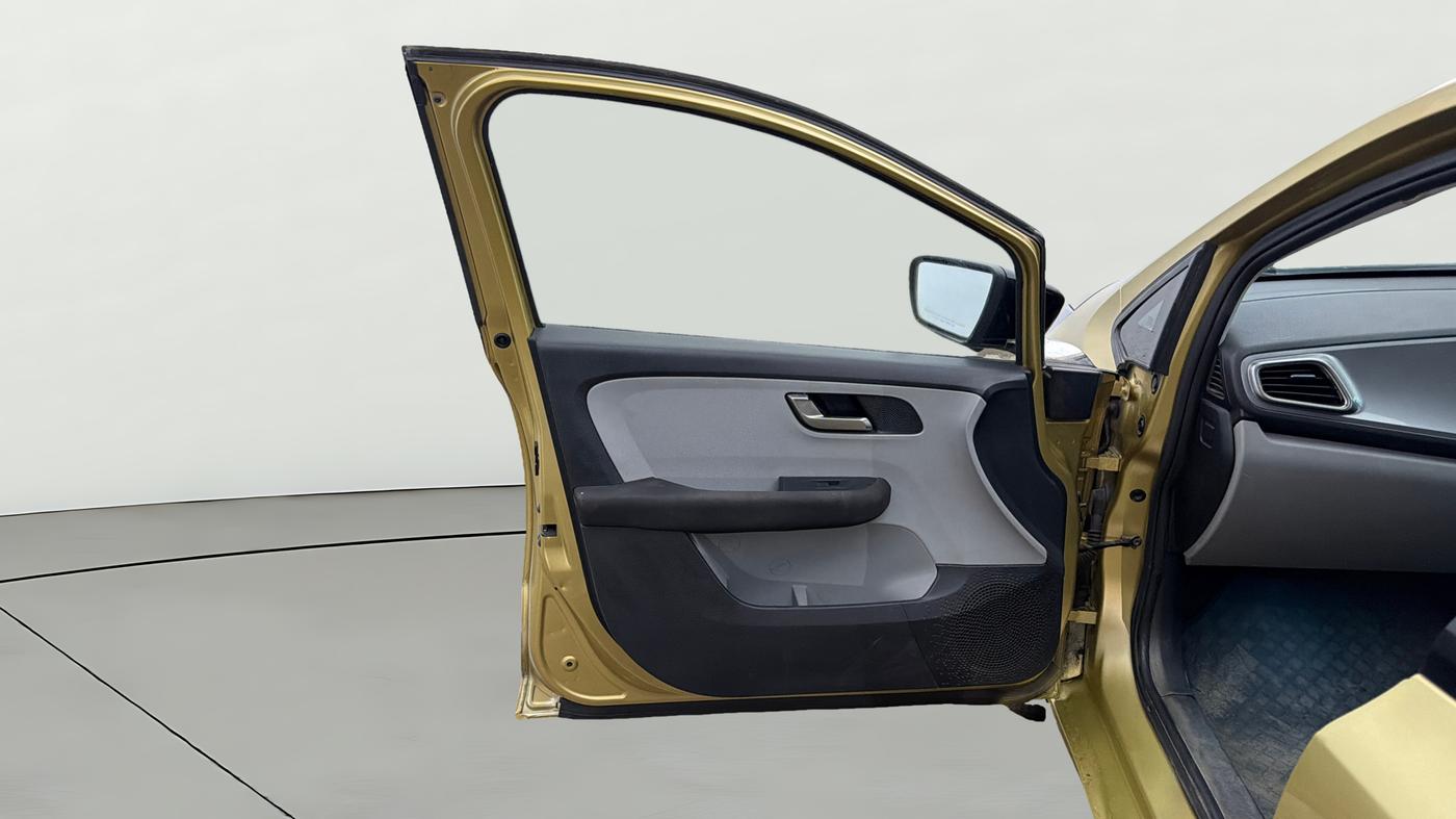 2020 Tata ALTROZ XZ PETROL, Petrol, Manual, 64,354 km, LHS Front Door