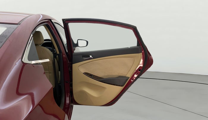 2014 Hyundai Verna FLUIDIC 1.6 VTVT SX, Petrol, Manual, 58,751 km, RHS Rear Door