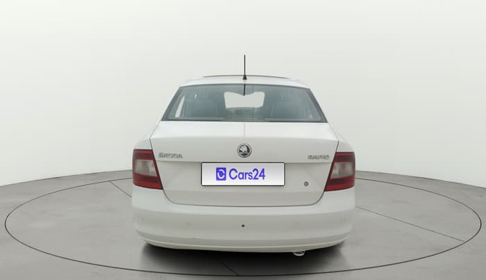 2016 Skoda Rapid 1.6 MPI ACTIVE, Petrol, Manual, 1,03,909 km, Back/Rear