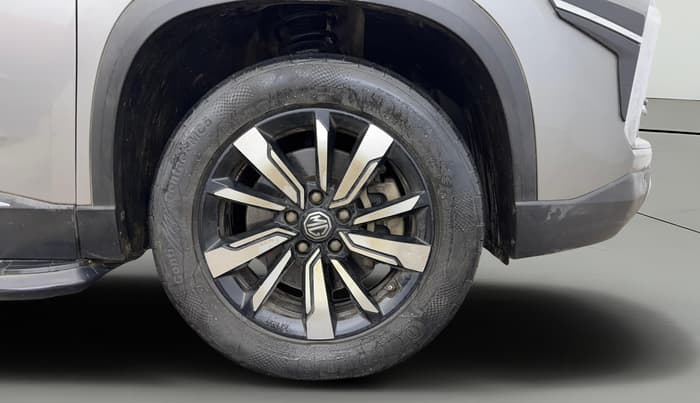 2019 MG HECTOR SMART HYBRID 1.5 PETROL, Petrol, Manual, 24,128 km, Right Front Wheel