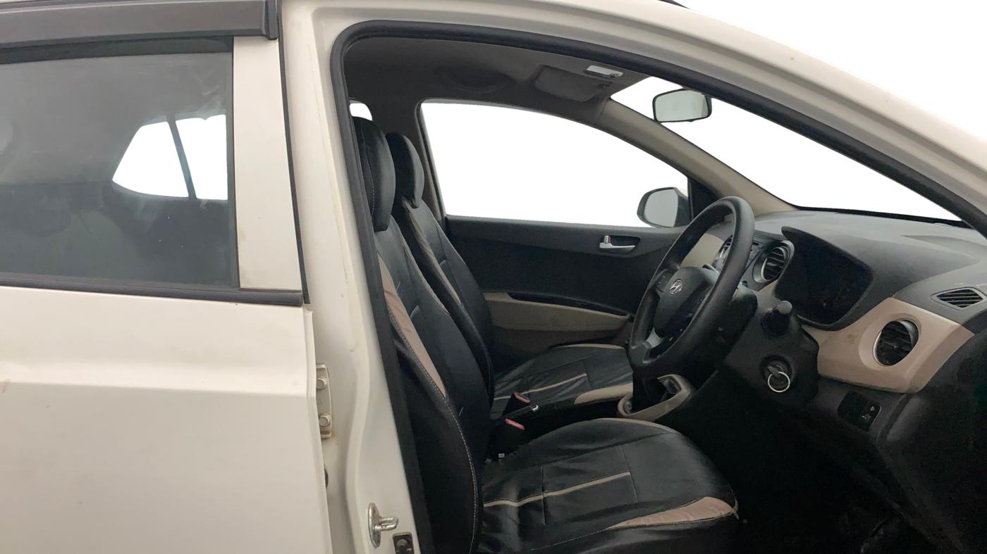2015 Hyundai Grand i10 SPORTZ 1.2 KAPPA VTVT, Petrol, Manual, 27,891 km, Right Side Front Door Cabin