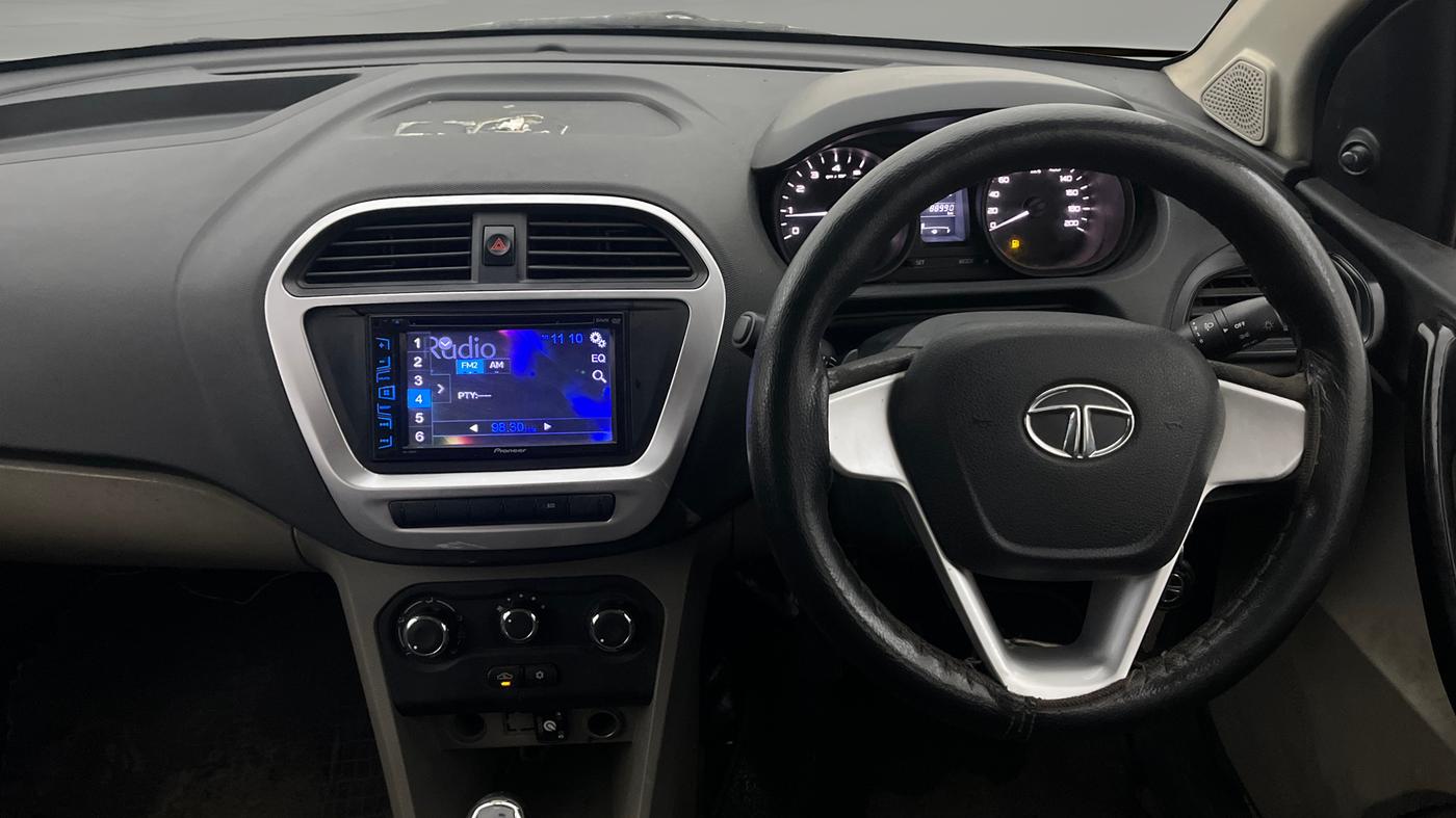 2017 Tata Tiago XM PETROL, CNG, Manual, 88,976 km, Steering Wheel Close Up