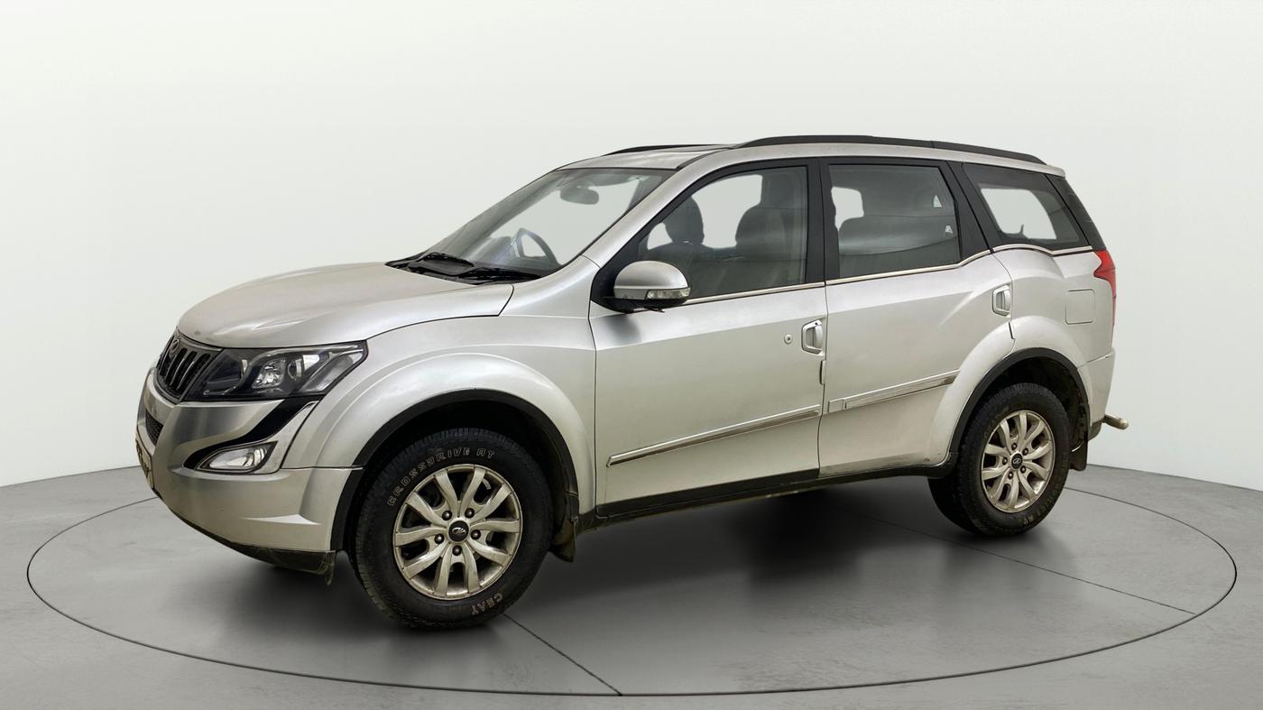 2015 Mahindra XUV500 W10, Diesel, Manual, 41,557 km, Left Front Diagonal