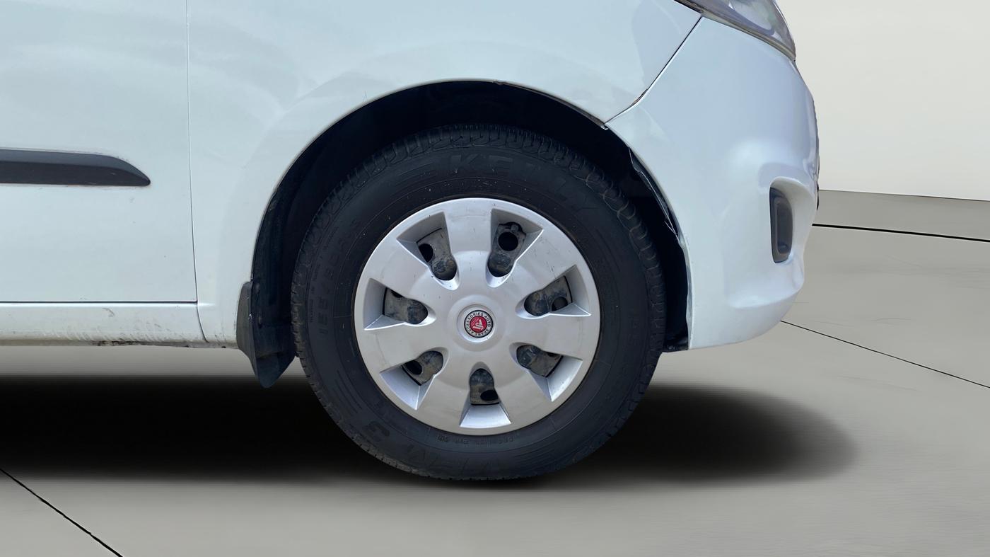 2013 Hyundai i10 MAGNA 1.2, Petrol, Manual, 63,644 km, Right Front Wheel