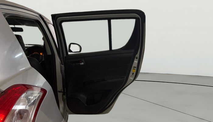 2014 Maruti Swift VXI, Petrol, Manual, 49,566 km, RHS Rear Door