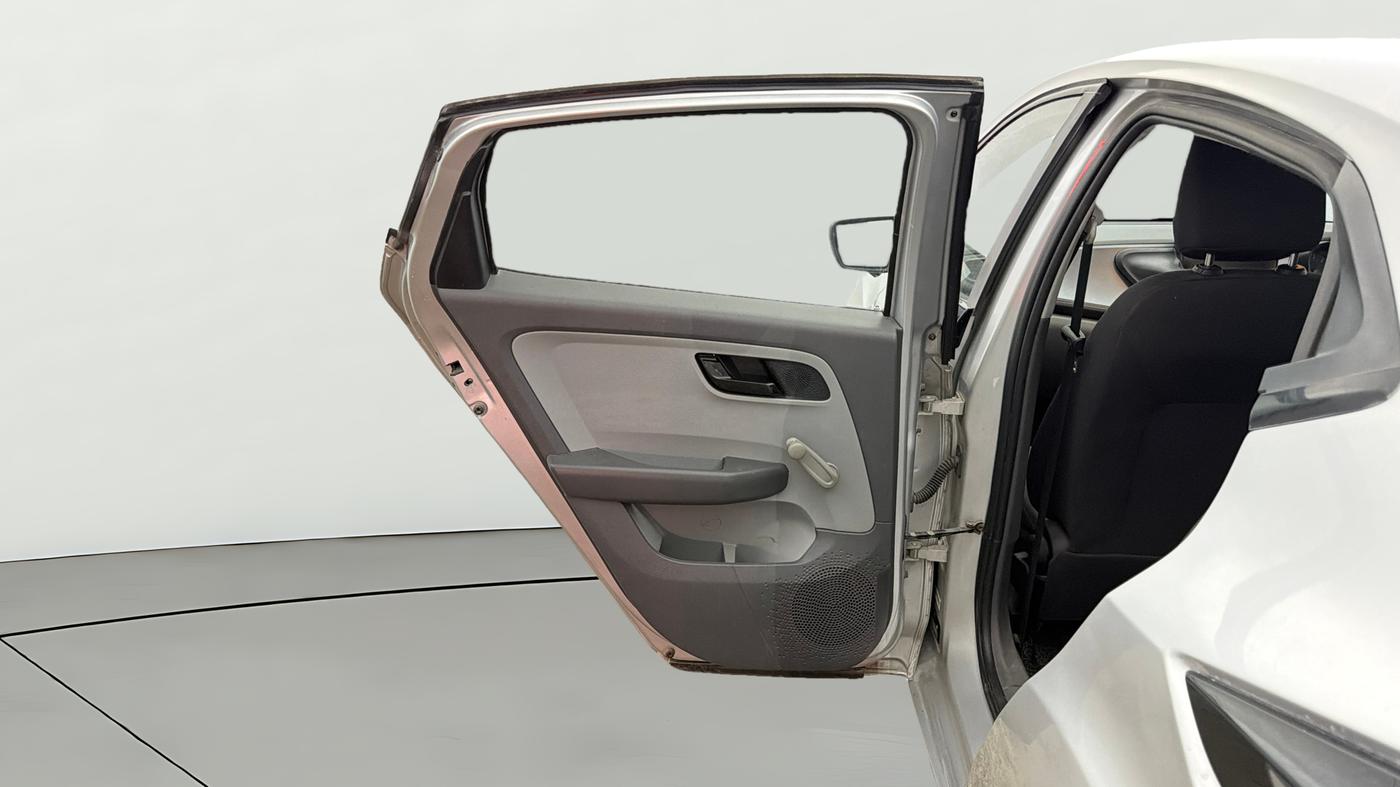 2020 Tata ALTROZ XE PETROL, Petrol, Manual, 33,599 km, LHS Rear Door