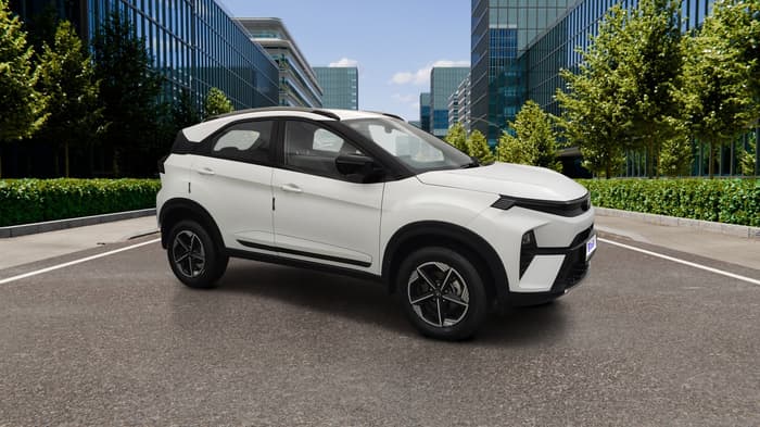 2025 Tata NEXON CREATIVE+ DCA 1.2 PETROL, Petrol, Automatic, 14,933 km, Right Front Diagonal
