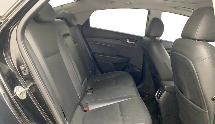 2020 Hyundai Verna SX (O) 1.0 TURBO DCT, Petrol, Automatic, 60,951 km, Right Side Rear Door Cabin