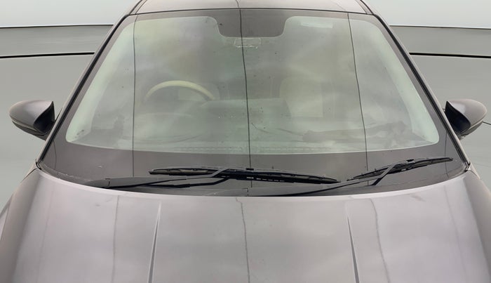 2023 Hyundai NEW I20 SPORTZ 1.2 MT, Petrol, Manual, 27,352 km, Front Windshield