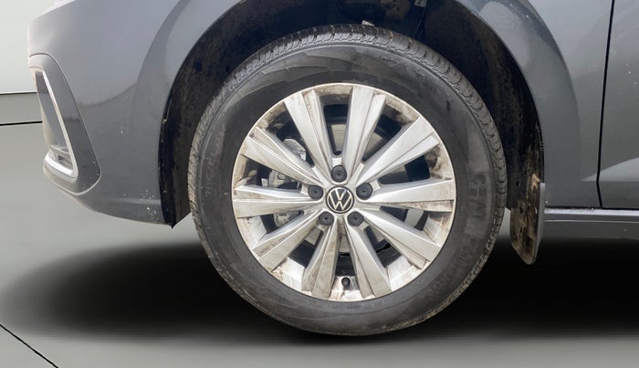 2025 Volkswagen VIRTUS Highline Plus 1.0 TSI AT, Petrol, Automatic, 1,376 km, Left Front Wheel