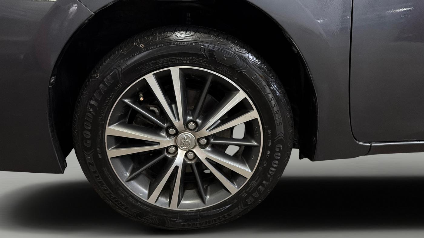 2018 Toyota Corolla Altis GL PETROL, Petrol, Manual, 78,594 km, Left Front Wheel