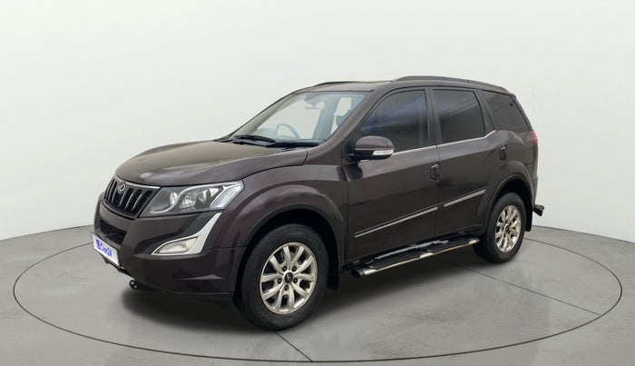 2015 Mahindra XUV500 W10, Diesel, Manual, 1,14,508 km, Left Front Diagonal