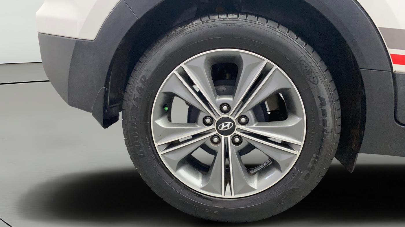 2016 Hyundai Creta SX PLUS  ANNIVERSARY EDITION 1.6 PETROL, Petrol, Manual, 41,588 km, Right Rear Wheel