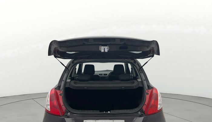 2016 Maruti Swift VXI, Petrol, Manual, 55,567 km, Boot Door Open