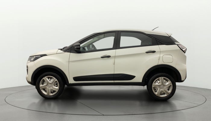 2023 Tata NEXON XE PETROL, Petrol, Manual, 20,709 km, Left Side