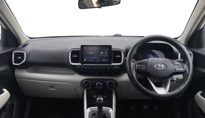 2023 Hyundai VENUE S 1.2, Petrol, Manual, 22,139 km, Dashboard