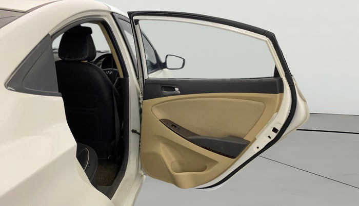 2016 Hyundai Verna 1.6 VTVT S, Petrol, Manual, 55,743 km, RHS Rear Door