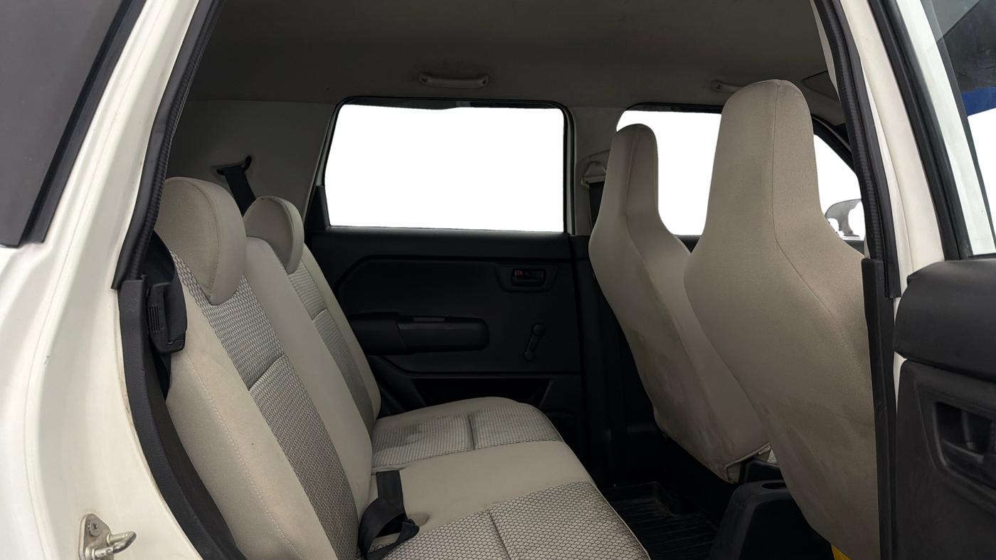 2022 Maruti New Wagon-R LXI CNG (O) 1.0, CNG, Manual, 1,04,176 km, Right Side Rear Door Cabin