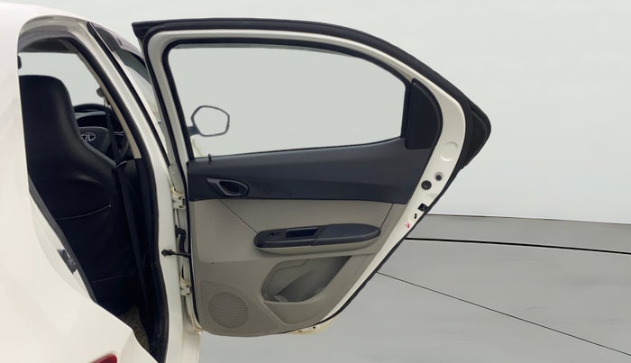 2018 Tata Tiago XT PETROL, Petrol, Manual, 58,410 km, RHS Rear Door