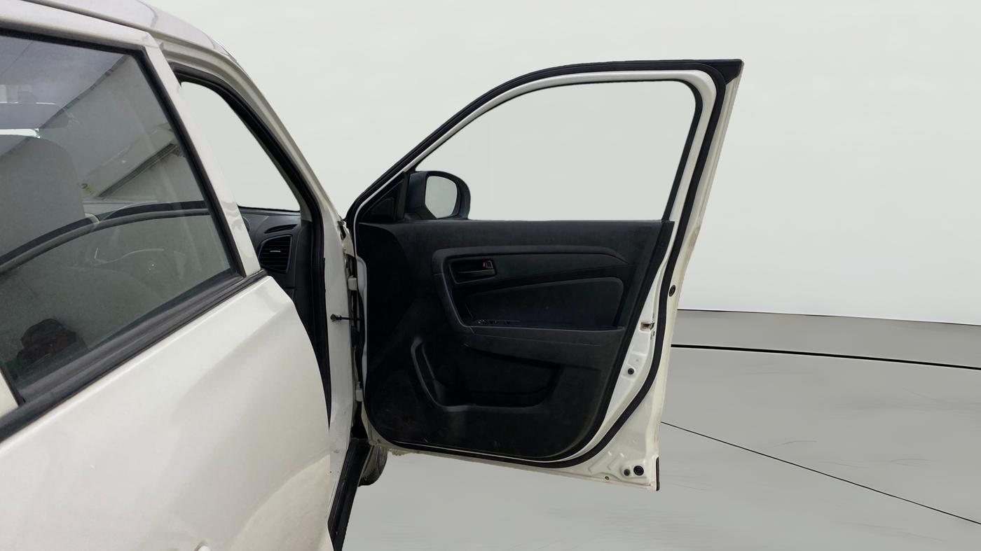 2021 Maruti Vitara Brezza LXI, Petrol, Manual, 26,929 km, RHS Front Door