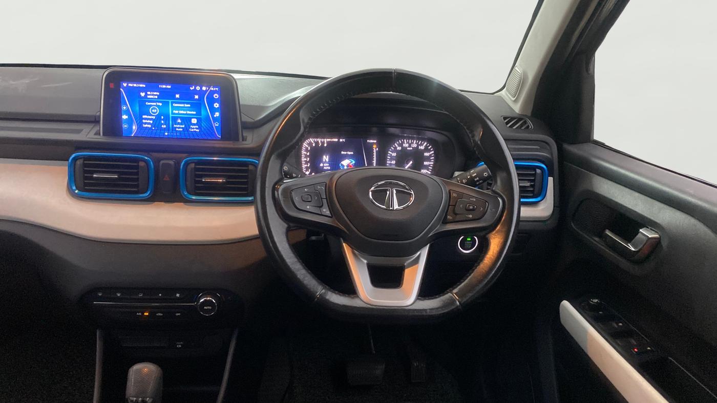 2022 Tata PUNCH CREATIVE  AMT, CNG, Automatic, 72,499 km, Steering Wheel Close Up