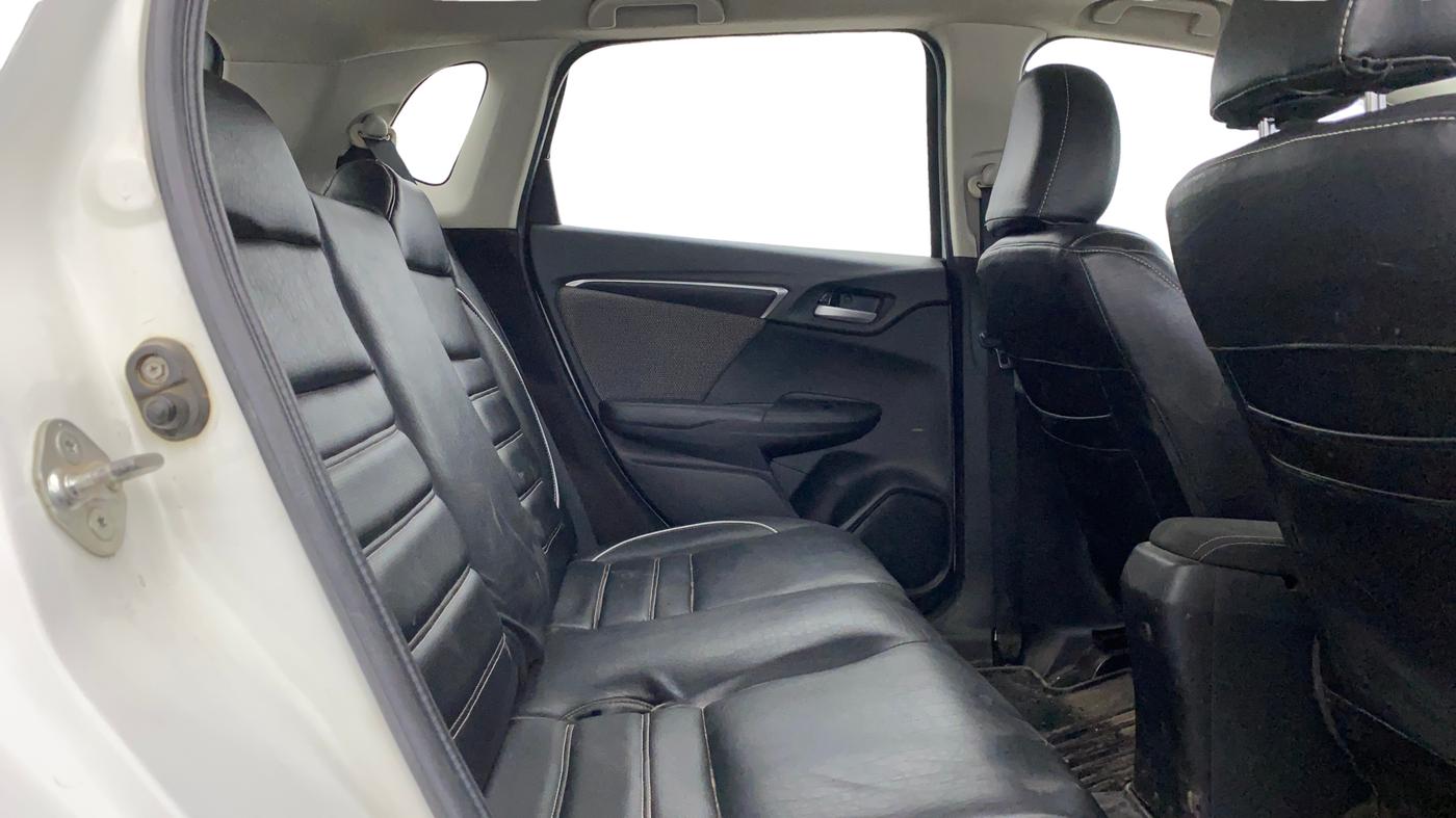 2018 Honda WR-V 1.2L I-VTEC VX MT, CNG, Manual, 1,03,667 km, Right Side Rear Door Cabin