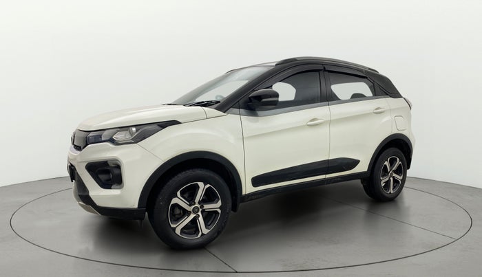 2021 Tata NEXON XZA PLUS PETROL DUAL TONE, Petrol, Automatic, 25,840 km, Left Front Diagonal