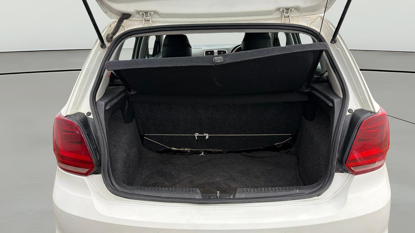 2020 Volkswagen Polo HIGHLINE PLUS 1.0, Petrol, Manual, 1,15,234 km, Boot Open Zoomed View