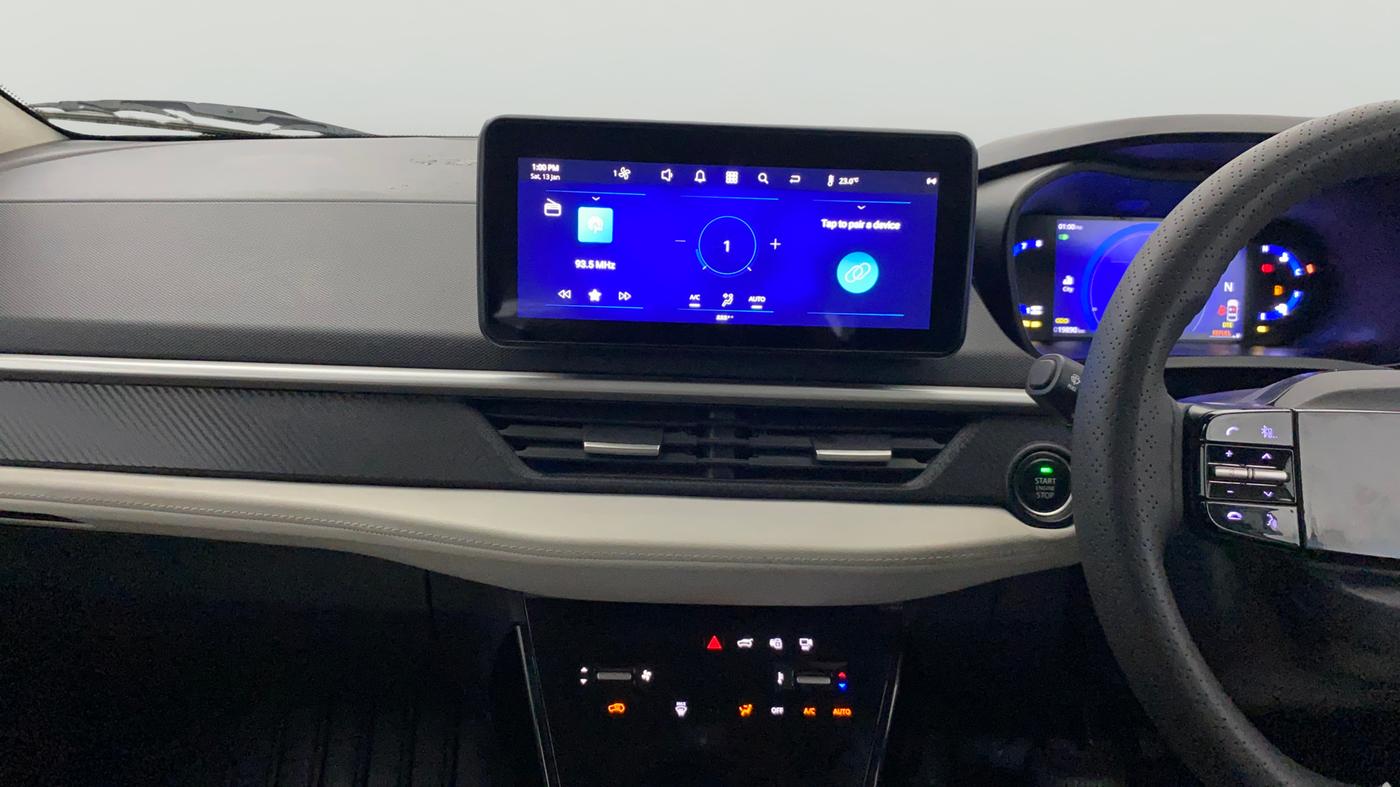 2024 Tata NEXON CREATIVE + AMT 1.5 DIESEL, Diesel, Automatic, 19,882 km, Air Conditioner