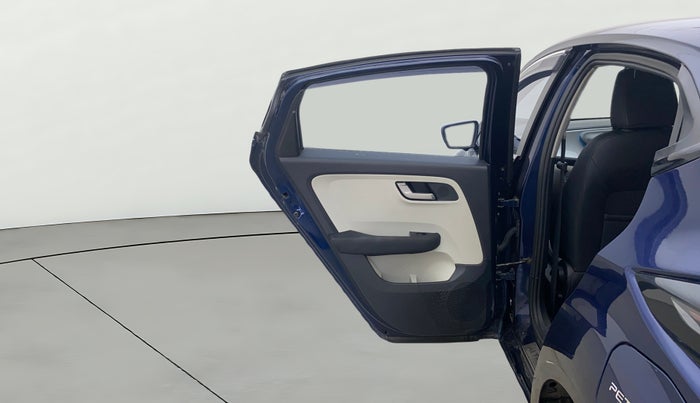 2023 Tata ALTROZ XZA PLUS (O) SUNROOF P , Petrol, Automatic, 39,828 km, LHS Rear Door