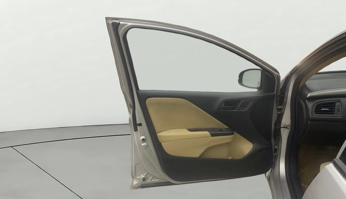 2016 Honda City 1.5L I-VTEC SV CVT, Petrol, Automatic, 1,18,172 km, LHS Front Door