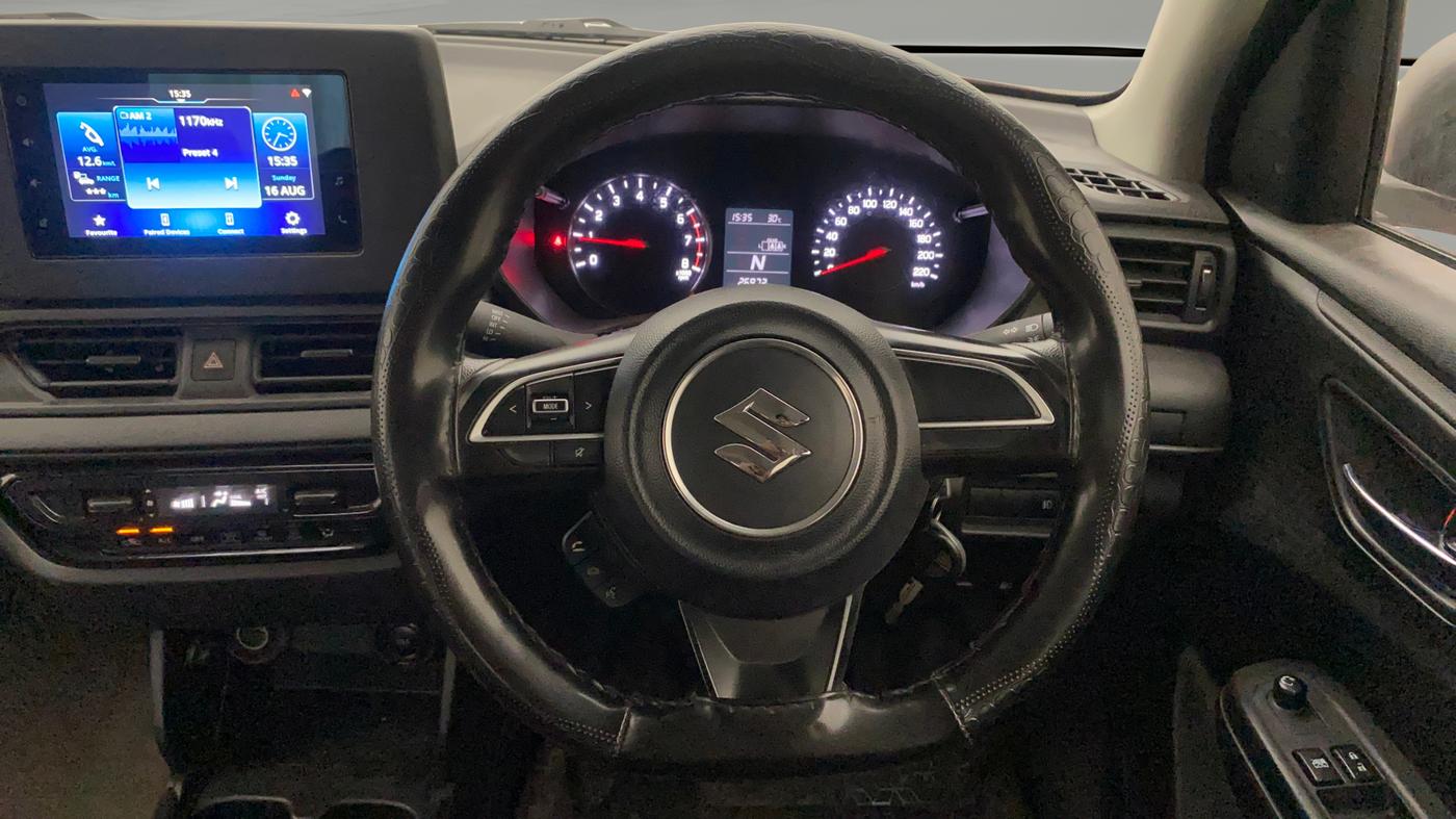 2024 Maruti Swift VXi AMT, Petrol, Automatic, 26,971 km, Steering Wheel Close Up