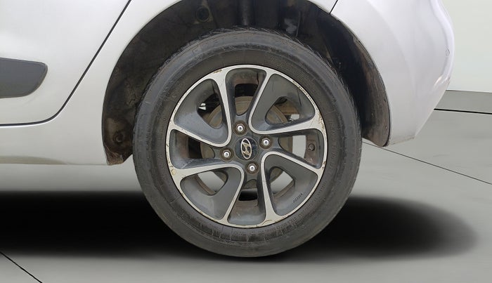 2017 Hyundai Grand i10 SPORTZ (O) AT 1.2 KAPPA VTVT, Petrol, Automatic, 84,942 km, Left Rear Wheel