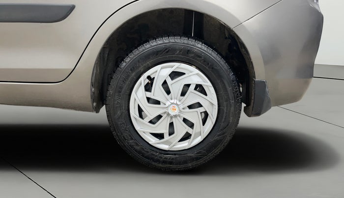 2015 Maruti Swift Dzire VXI, Petrol, Manual, 61,070 km, Left Rear Wheel