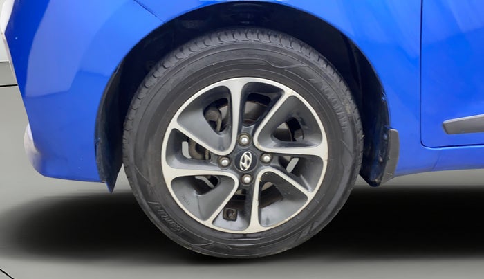 2017 Hyundai Grand i10 SPORTZ (O) AT 1.2 KAPPA VTVT, Petrol, Automatic, 80,082 km, Left Front Wheel